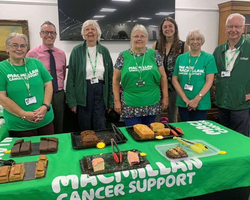 Antiques and coffee morning raises £500 for Macmillan Cancer Support